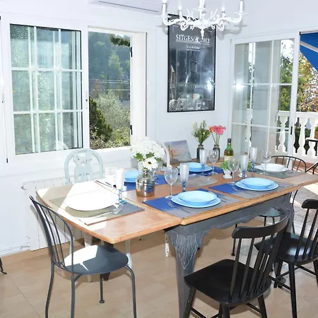 Villa Les Moreres De Sitges, Mediterranean-Style Family Escape Exterior photo