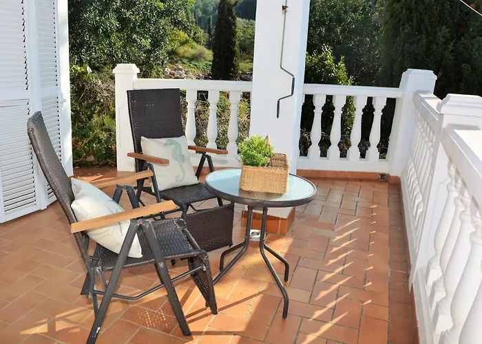 Villa Les Moreres De Sitges, Mediterranean-Style Family Escape