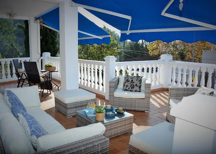 Villa Les Moreres De Sitges, Mediterranean-Style Family Escape