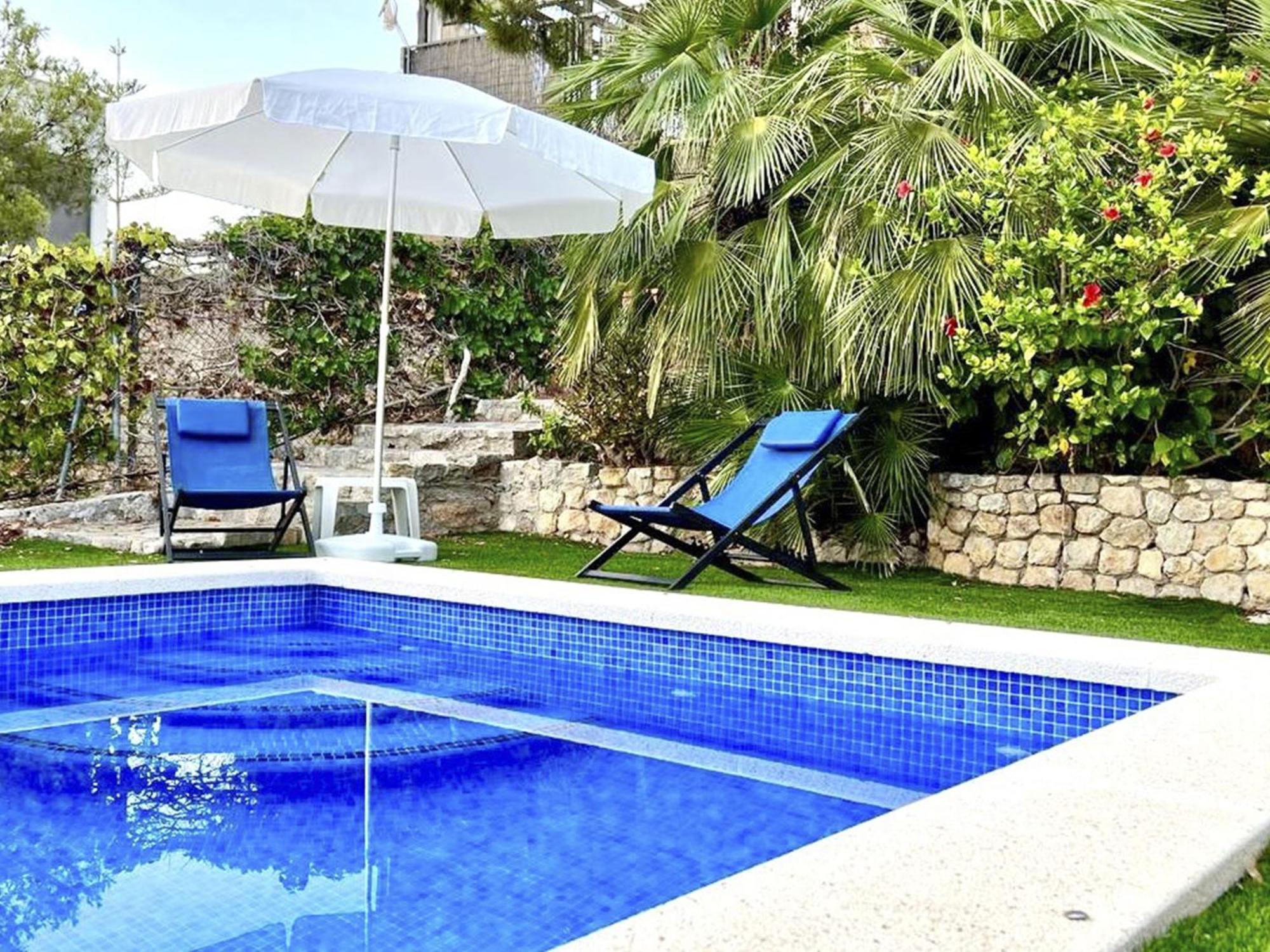 Villa Les Moreres De Sitges, Mediterranean-style Family Escape Sitges