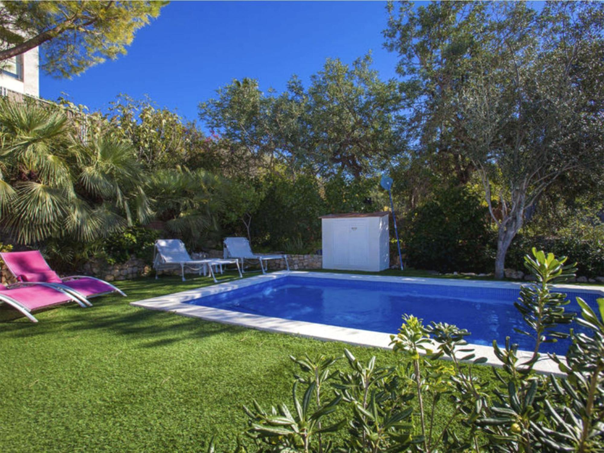 Les Moreres De Sitges, Mediterranean-style Family Escape