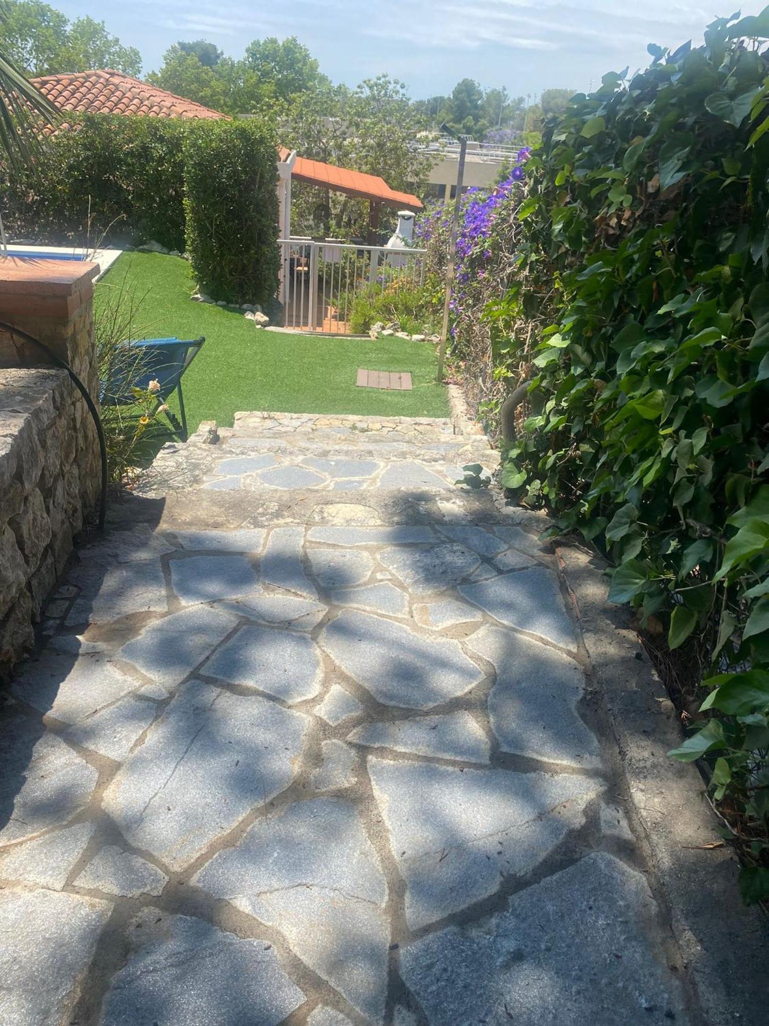 Villa Les Moreres De Sitges, Mediterranean-style Family Escape